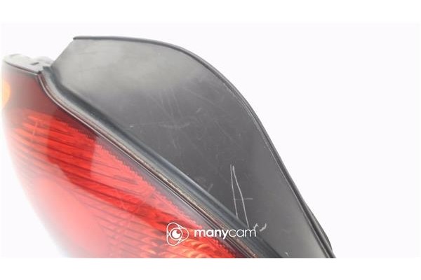 Recambio de piloto trasero izquierdo para hyundai lantra berlina (rd) 1.6 i referencia OEM IAM 9240129520  