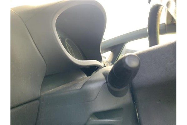 Recambio de embellecedor columna direccion para opel corsa d 1.2 referencia OEM IAM 13205061  