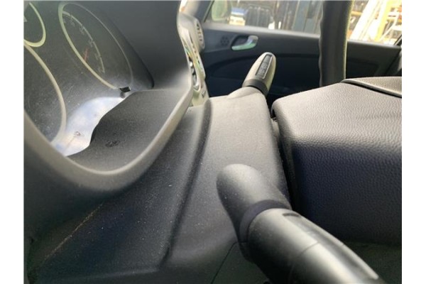 Recambio de embellecedor columna direccion para opel corsa d 1.2 referencia OEM IAM 13205061  