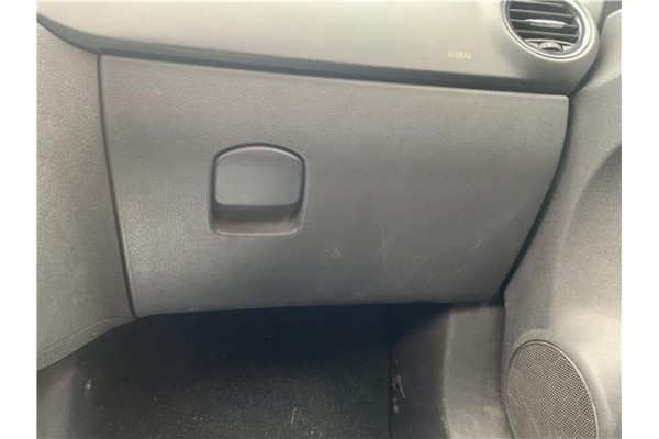 Recambio de guantera salpicadero para opel corsa d 1.2 referencia OEM IAM 13205097  