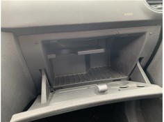 Recambio de guantera salpicadero para opel corsa d 1.2 referencia OEM IAM 13205097  