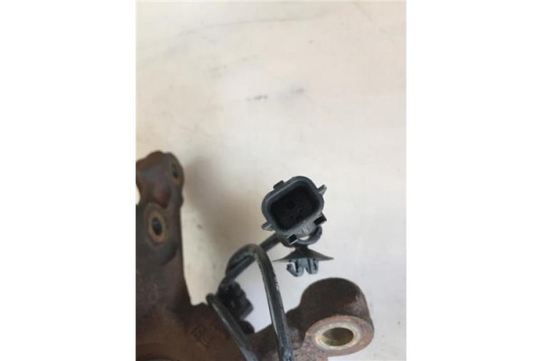 Recambio de mangueta delantero derecha para renault twingo ii 1.2 authentique referencia OEM IAM 8200663593  