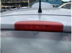 Recambio de luz central de freno para opel corsa d 1.2 referencia OEM IAM 13188045  