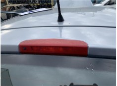 Recambio de luz central de freno para opel corsa d 1.2 referencia OEM IAM 13188045  
