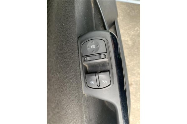 Recambio de mando elevalunas delantero izquierdo para opel corsa d 1.2 referencia OEM IAM 13258521AA 315625731 
