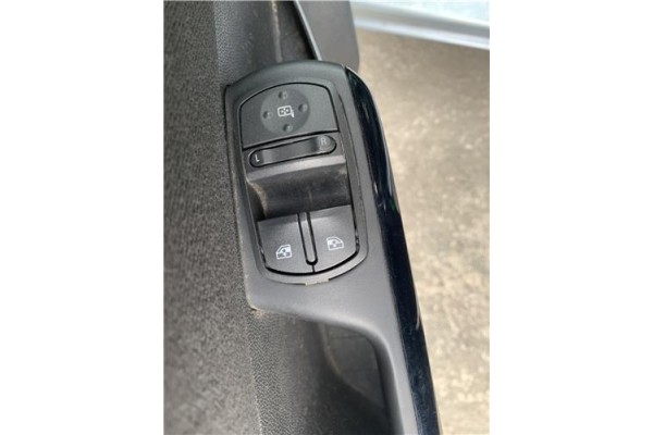 Recambio de mando elevalunas delantero izquierdo para opel corsa d 1.2 referencia OEM IAM 13258521AA 315625731 