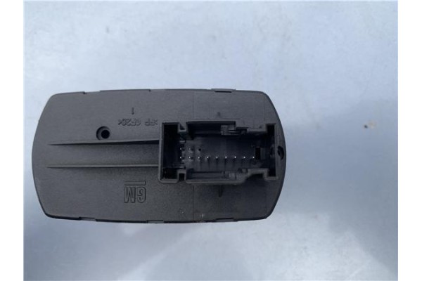 Recambio de mando elevalunas delantero izquierdo para opel corsa d 1.2 referencia OEM IAM 13258521AA 315625731 
