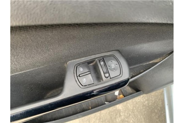 Recambio de mando elevalunas delantero izquierdo para opel corsa d 1.2 referencia OEM IAM 13258521AA 315625731 