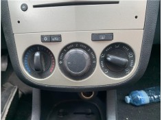 Recambio de mandos climatizador para opel corsa d 1.2 referencia OEM IAM 13330680  
