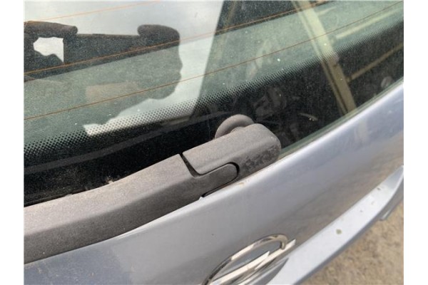 Recambio de motor limpiaparabrisas trasero para opel corsa d 1.2 referencia OEM IAM 13163029  