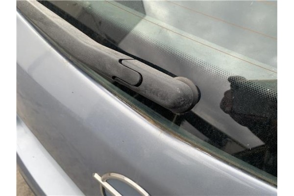 Recambio de motor limpiaparabrisas trasero para opel corsa d 1.2 referencia OEM IAM 13163029  