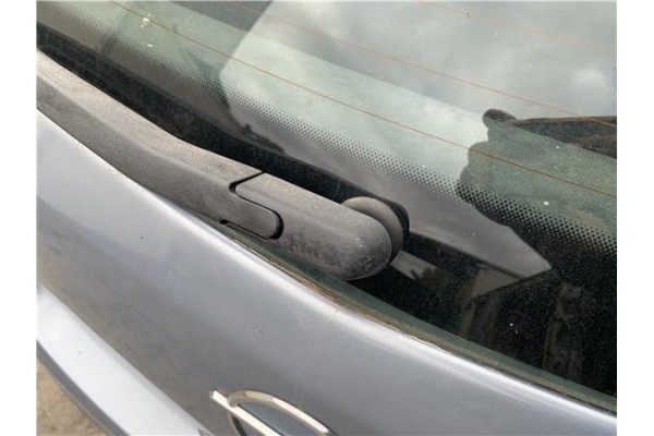 Recambio de motor limpiaparabrisas trasero para opel corsa d 1.2 referencia OEM IAM 13163029  