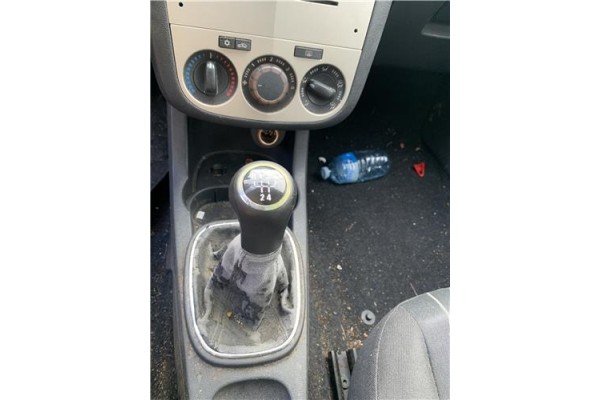 Recambio de palanca de cambio para opel corsa d 1.2 referencia OEM IAM 93189924 55559132 