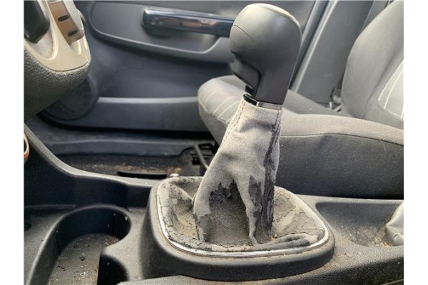 Recambio de palanca de cambio para opel corsa d 1.2 referencia OEM IAM 93189924 55559132 