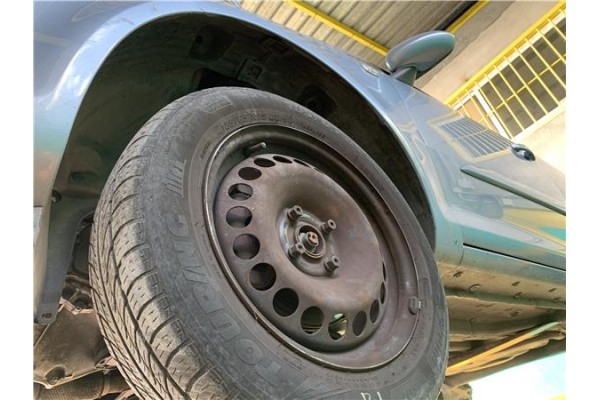 Recambio de pase rueda delantero izquierdo para opel corsa d 1.2 referencia OEM IAM 13187354 6101353 