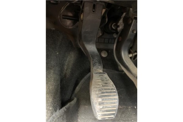 Recambio de pedal embrague para opel corsa d 1.2 referencia OEM IAM 5560712 55703354 