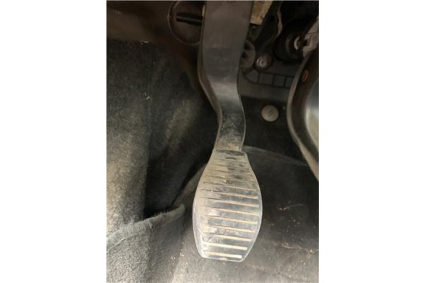 Recambio de pedal embrague para opel corsa d 1.2 referencia OEM IAM 5560712 55703354 