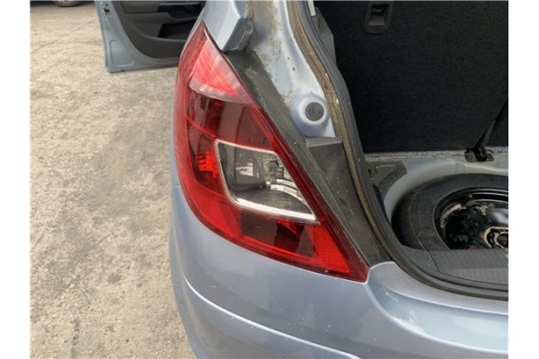 Recambio de piloto trasero izquierdo para opel corsa d 1.2 referencia OEM IAM 93190950 1222138 