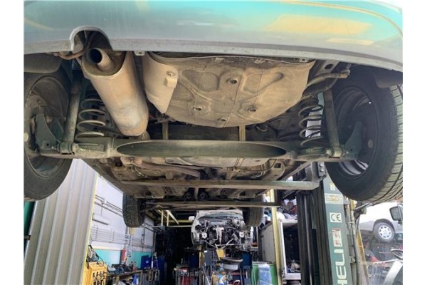 Recambio de puente trasero para opel corsa d 1.2 referencia OEM IAM 13342368 5402238 