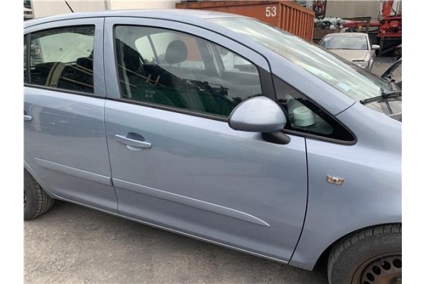 Recambio de puerta delantero derecha para opel corsa d 1.2 referencia OEM IAM 93189329 124254 
