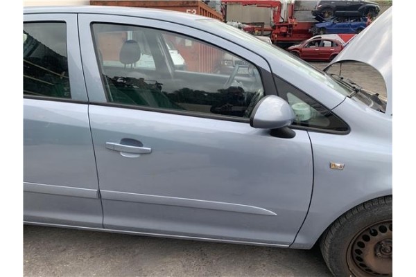 Recambio de puerta delantero derecha para opel corsa d 1.2 referencia OEM IAM 93189329 124254 