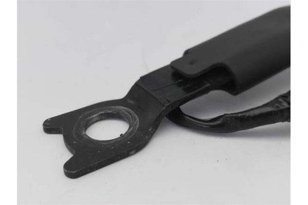 Recambio de anclaje cinturon delantero derecho para toyota aygo (kgb/wnb) 1.0 básico referencia OEM IAM   