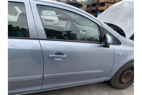 Recambio de puerta delantero derecha para opel corsa d 1.2 referencia OEM IAM 93189329 124254 