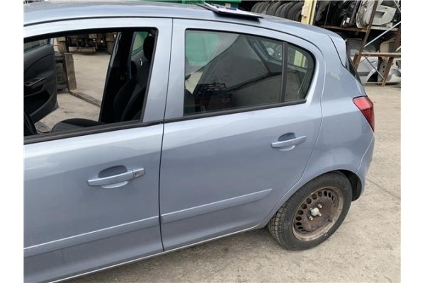 Recambio de puerta trasero izquierda para opel corsa d 1.2 referencia OEM IAM 93189342 124355 