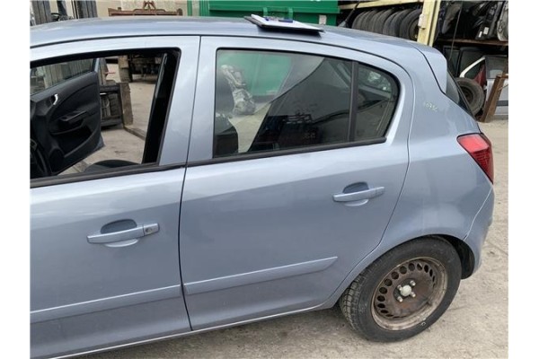 Recambio de puerta trasero izquierda para opel corsa d 1.2 referencia OEM IAM 93189342 124355 