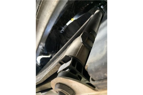 Recambio de radiador aire acondicionado para opel corsa d 1.2 referencia OEM IAM 55700406 1850119 