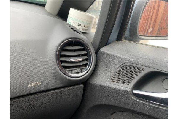 Recambio de rejilla entrada de aire para opel corsa d 1.2 referencia OEM IAM 1814707 13232297 