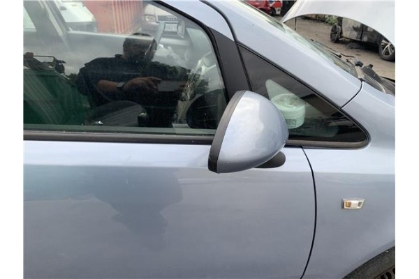 Recambio de retrovisor electrico derecho para opel corsa d 1.2 referencia OEM IAM 13187618 6428248 