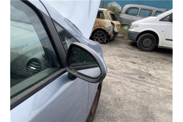 Recambio de retrovisor electrico derecho para opel corsa d 1.2 referencia OEM IAM 13187618 6428248 
