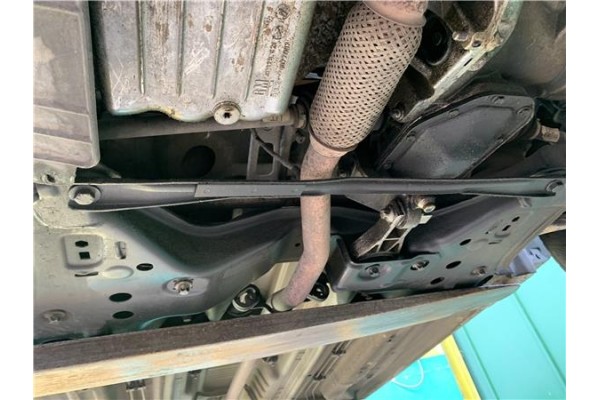 Recambio de subchasis para opel corsa d 1.2 referencia OEM IAM 13427070  