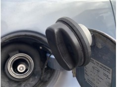 Recambio de tapon combustible para opel corsa d 1.2 referencia OEM IAM 13228892 808136 