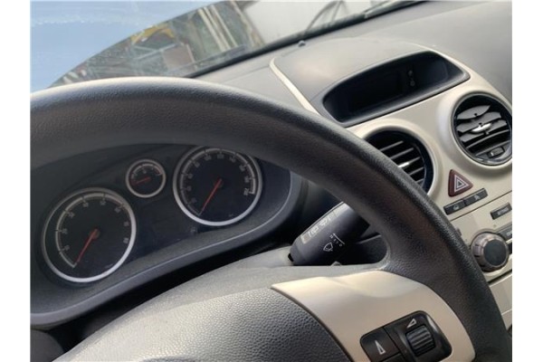 Recambio de volante para opel corsa d 1.2 referencia OEM IAM 13155559 913325 