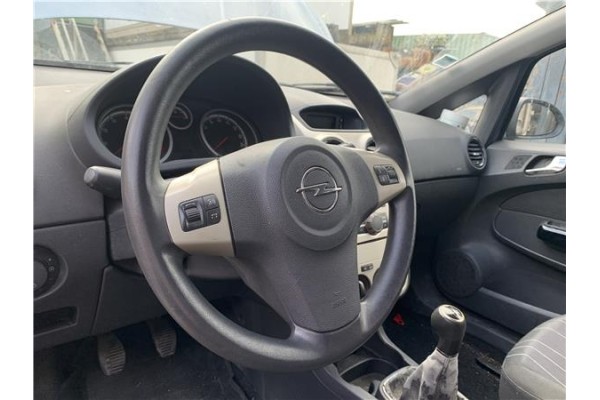 Recambio de volante para opel corsa d 1.2 referencia OEM IAM 13155559 913325 