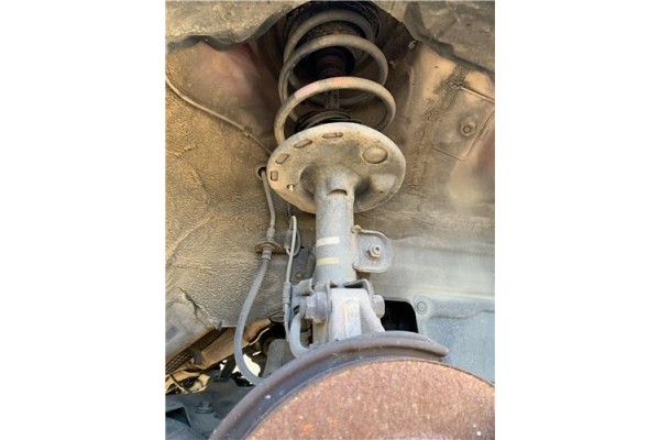 Recambio de amortiguador delantero derecho para toyota prius (zvw30) 1.8 hybrid referencia OEM IAM 4851080488  