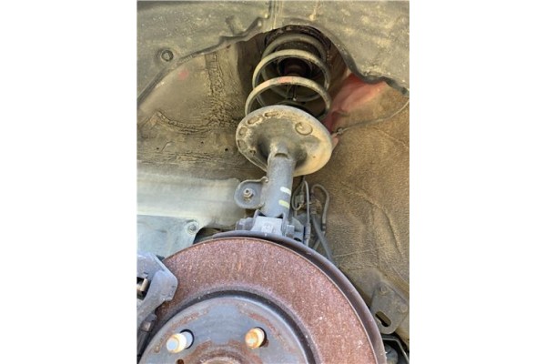 Recambio de amortiguador delantero izquierdo para toyota prius (zvw30) 1.8 hybrid referencia OEM IAM 4852080228  