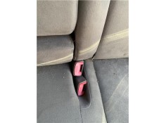 Recambio de anclaje cinturon trasero izquierdo para toyota prius (zvw30) 1.8 hybrid referencia OEM IAM 7348047060B1  