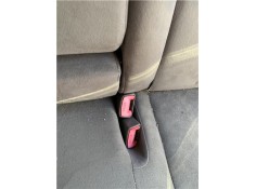 Recambio de anclaje cinturon trasero izquierdo para toyota prius (zvw30) 1.8 hybrid referencia OEM IAM 7348047060B1  