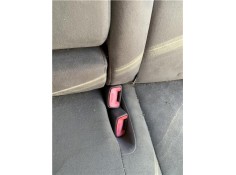 Recambio de anclaje cinturon trasero izquierdo para toyota prius (zvw30) 1.8 hybrid referencia OEM IAM 7348047060B1  