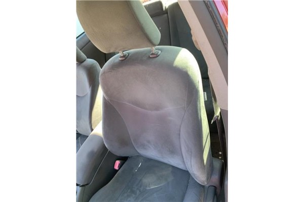 Recambio de asiento delantero izquierdo para toyota prius (zvw30) 1.8 hybrid referencia OEM IAM 7162047030  