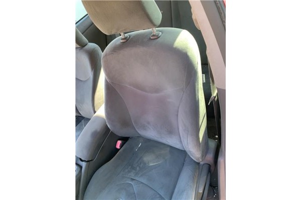 Recambio de asiento delantero izquierdo para toyota prius (zvw30) 1.8 hybrid referencia OEM IAM 7162047030  
