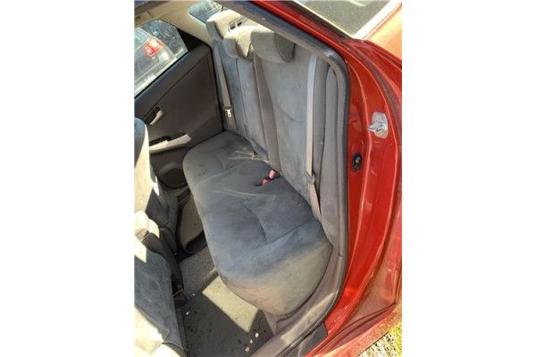 Recambio de asientos traseros para toyota prius (zvw30) 1.8 hybrid referencia OEM IAM 7150347050  