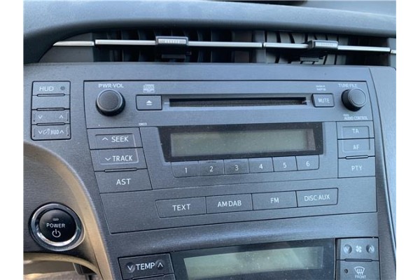 Recambio de autoradio para toyota prius (zvw30) 1.8 hybrid referencia OEM IAM 8612047340  
