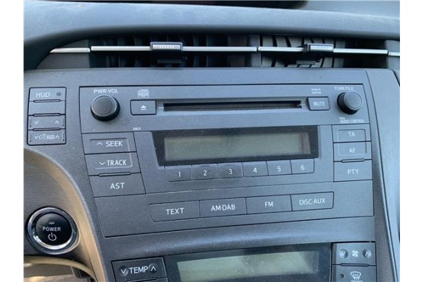 Recambio de autoradio para toyota prius (zvw30) 1.8 hybrid referencia OEM IAM 8612047340  