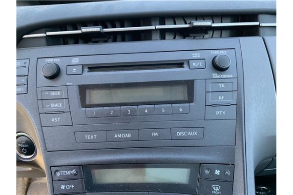 Recambio de autoradio para toyota prius (zvw30) 1.8 hybrid referencia OEM IAM 8612047340  