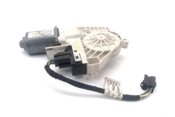 Recambio de motor elevalunas delantero izquierdo para audi a6 avant (4f5) 2.0 tdi referencia OEM IAM   