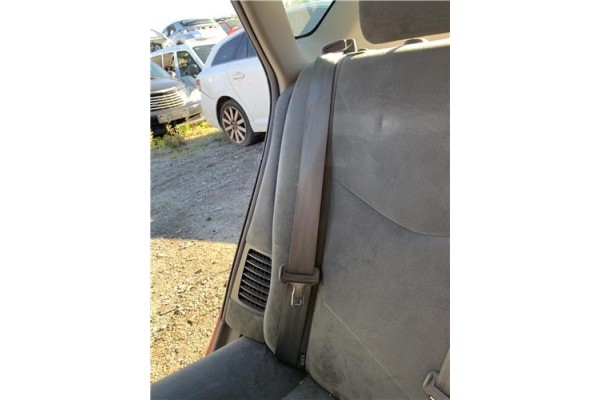 Recambio de cinturon seguridad trasero derecho para toyota prius (zvw30) 1.8 hybrid referencia OEM IAM 7336047060B0  